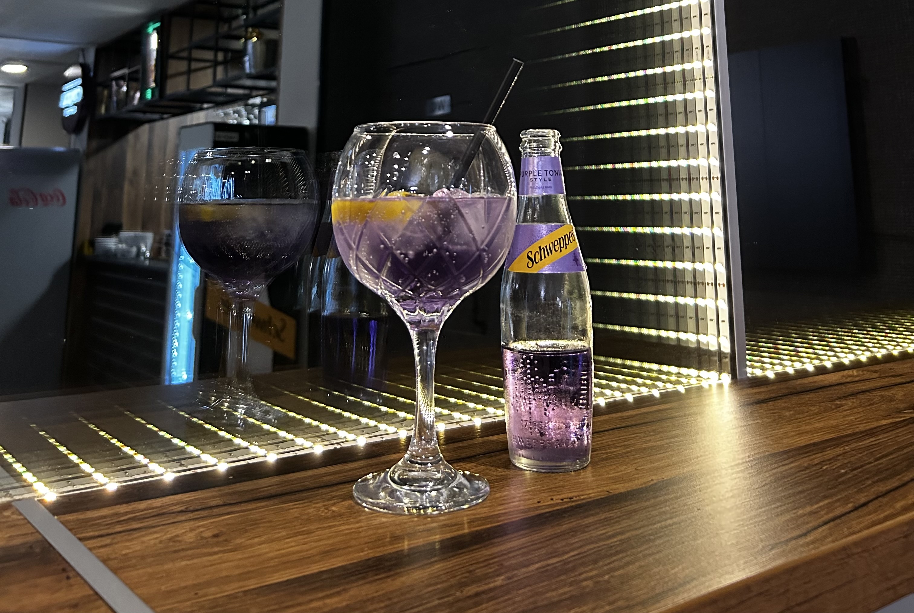 Tanqueray Royal с Purple tonic